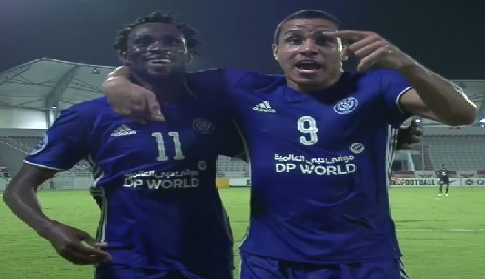 سانتوس يحتفل بهدفه الأول مع النصر