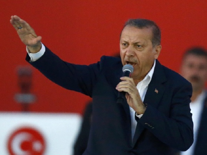 أردوغان أمام مؤيديه