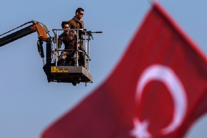 عناصر بالجيش التركى خلال تأمين مليونية التأييد لأردوغان منذ أيام