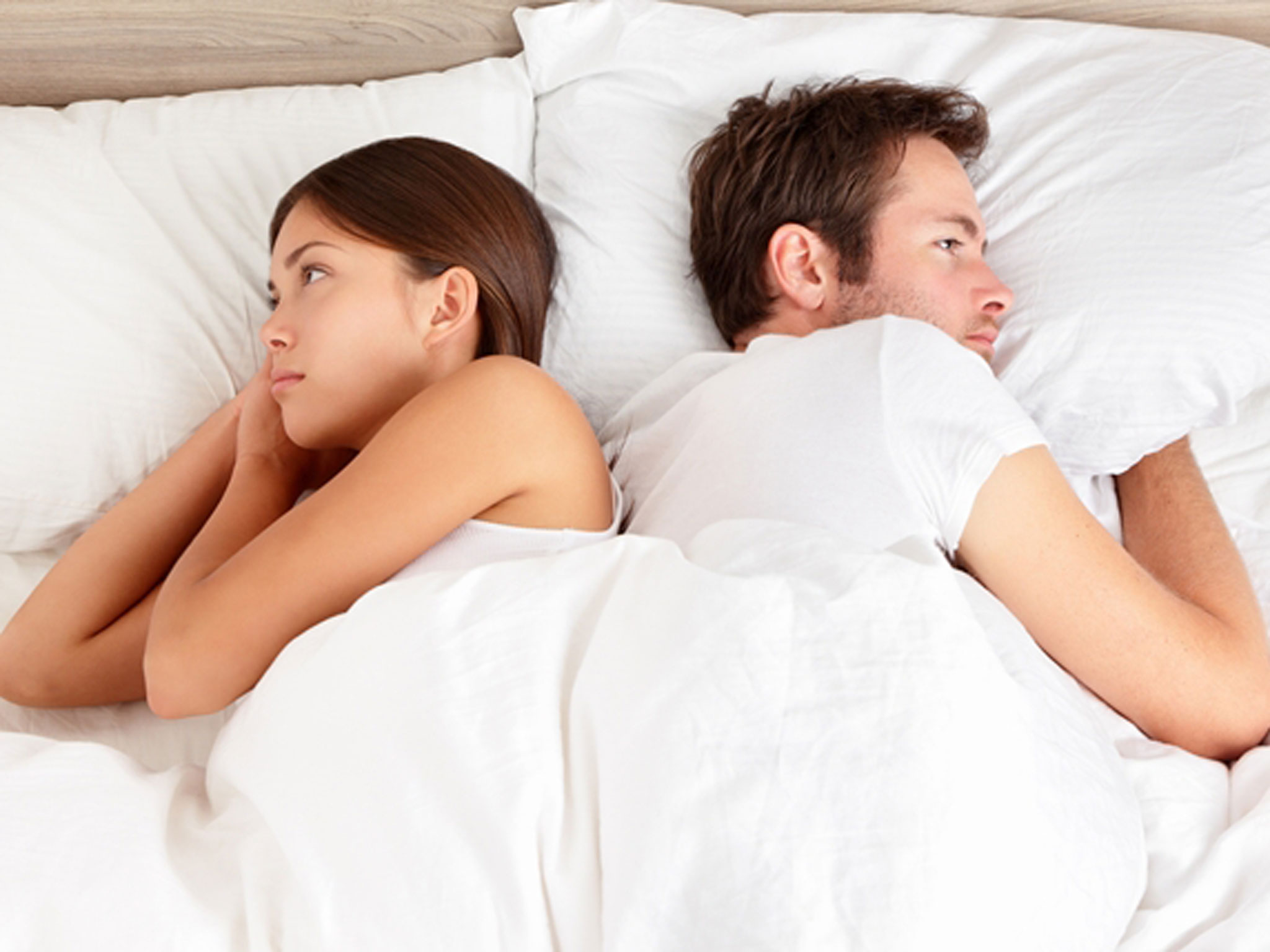 دراسات متناقضة سرير واحد للزوجين يقتل الحب أم ينعشه