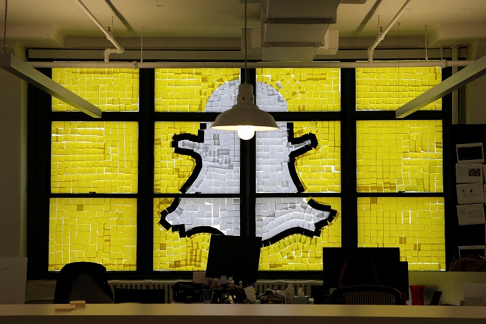شركة سناب شات تجمع 1 8 مليار دولار من مستثمرين