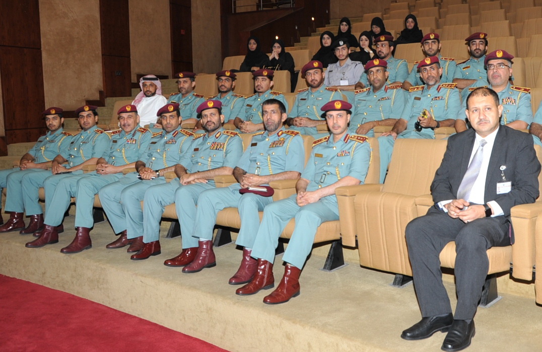 اللواء محمد العوضي المنهالي وكيل وزارة الداخلية المساعد للموارد والخدمات المساندة بالإنابة خلال الورشة