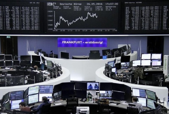 الأسهم الأوروبية تتراجع بشكل طفيف في التعاملات المبكرة