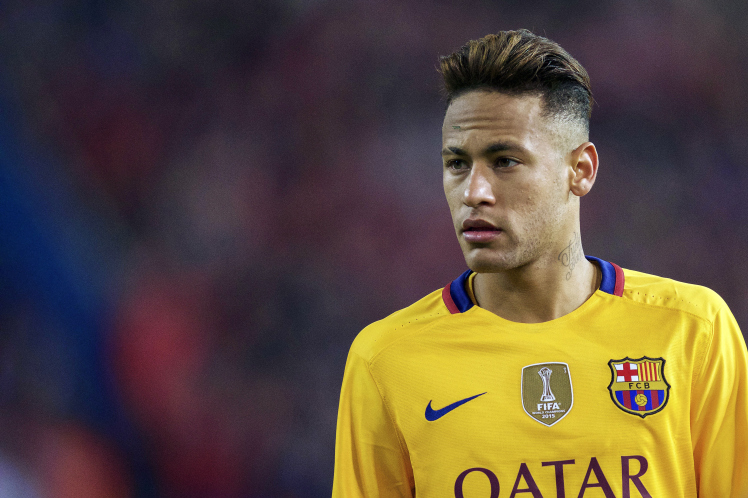 نيمار دا سيلفا نجم برشلونة الإسباني