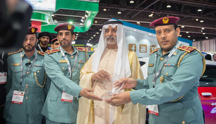 الشيخ نهيان بن مبارك آل نهيان يفتتح فعاليات معرض التوظيف
