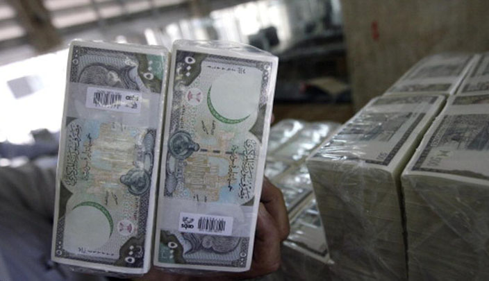 الليرة تنهار أمام الدولار
