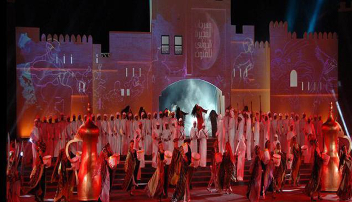حمد بن محمد الشرقي يفتتح فعاليات الدورة الأولى من مهرجان الفجيرة الدولي للفنون