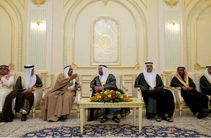 الدكتور سلطان القاسمي يحضر انطلاق المهرجان
