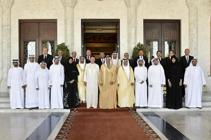 الشيخ منصور بن زايد مع القضاه ووكلاء النيابة الجدد
