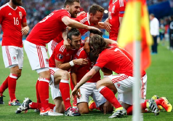 احتفال منتخب ويلز