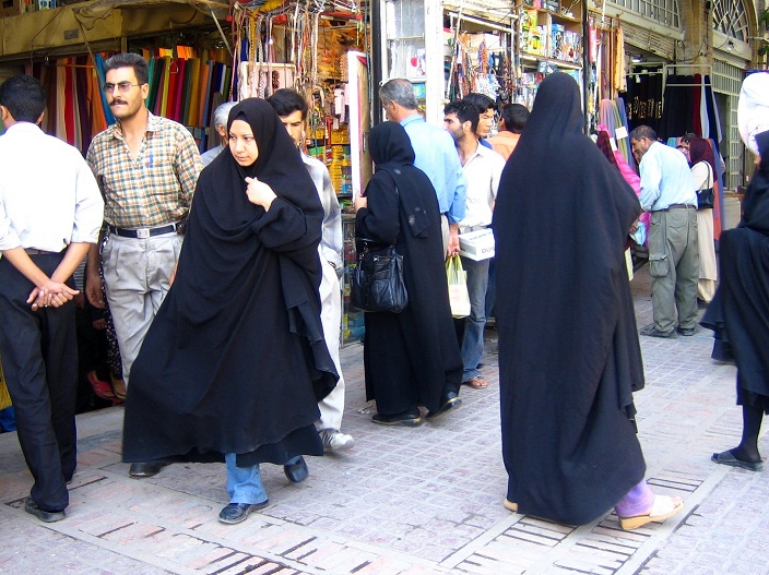 منظمة العفو الدولية تنتقد ممارسات إيران القمعية على المرأة
