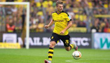 سفين بيندر لاعب وسط بروسيا دورتموند يجدد عقده مع النادي