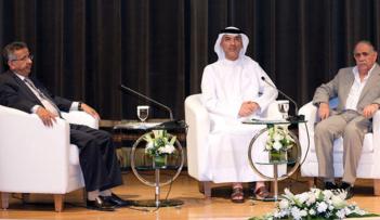 الجائزة مناسبة متجددة تكشف عن المبدعين العرب، وترفد الساحة الثقافية العربية، بما هو مميز وإبداعي