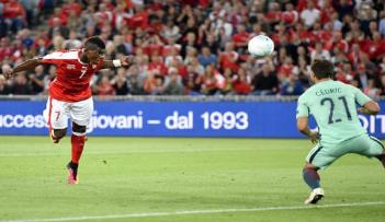 بريل إيمبولو مهاجم سويسرا