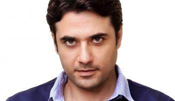 الفنان المصري أحمد عز