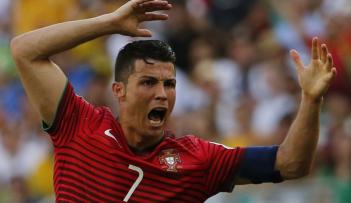 كريستيانو رونالدو قائد المنتخب البرتغالي