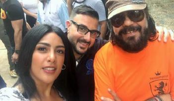 سيلفي يجمع طلعت زكريا والمشاركين في العمل