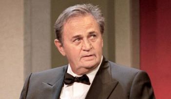 توفي روجي حنين في 2015 ودفن في مسقط رأسه بالجزائر