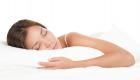 دراسة تكشف سر احتياج النساء للنوم أكثر من الرجال