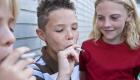 "طوارئ فرنسا" تتيح للمراهقين التدخين في المدارس
