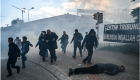 بالصور.. الشرطة التركية تفرق محتجين على غلق صحيفة معارضة 