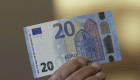 الين يرتفع واليورو يهبط مترقبًا سياسة المركزي الأوروبي