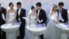 شباب الصين يفضلون الزواج في الـ26.. ويعتمدون على الإنترنت لاختيار شريك الحياة
