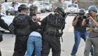 الاحتلال يعتقل 14 فلسطينيًّا.. وتشديد الحصار على مدن الضفة