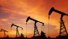 النفط يتراجع مع توقعات عزوف أوبك عن تثبيت مستوى الإنتاج