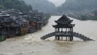  قرابة 300 قتيل ومفقود ونصف مليون نازح إثر فيضانات بالصين