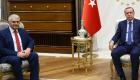 أردوغان يلمح لتطبيق عقوبة الإعدام ويلدريم يعد بدستور جديد