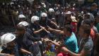 اشتباكات بين الشرطة ومهاجرين قرب مخيم شمال اليونان 