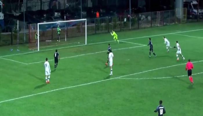 زيدان يحرج ريال مدريد بهدف كوميدي