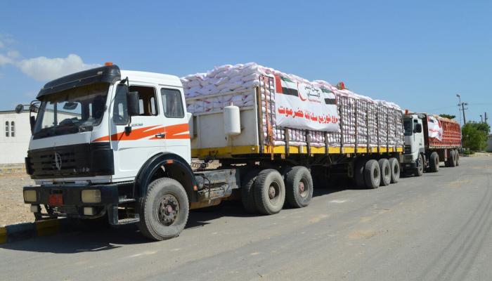 مساعدات الهلال الأحمر الإماراتي لليمن  
