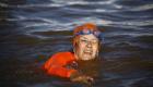 سفيرة هولندا بالسودان تسبح في النيل ضمن حملة توعية