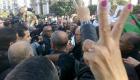 بوتفليقة ينقذ الجزائر من إضرابات "قانون التقاعد"