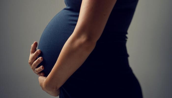الحامل تحتاج لرعاية صحية وغذائية