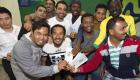 تشافي يهدي عمال مونديال قطر تذاكر لودية برشلونة