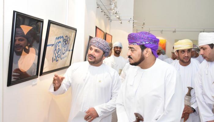 افتتاح معرض الفنون التشكيلية بعمان