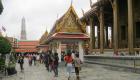 "طوفان" السياح.. حلم يتحول لكابوس في تايلاند 
