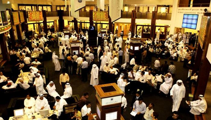 سوق دبي يتراجع في المستهل
