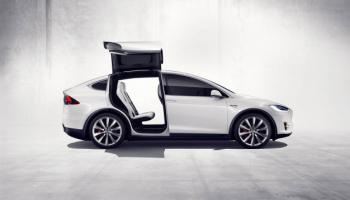 سيارات طراز Model X من تيسلا - أرشيفية