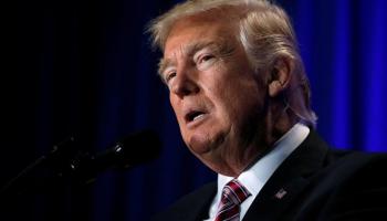 ترامب يخاطر بإثارة غضب المكسيك