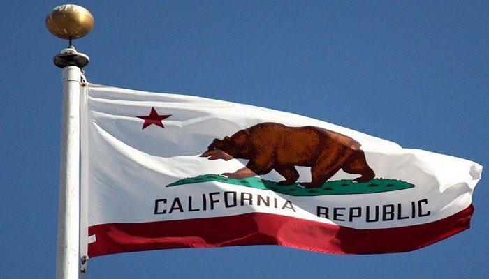 علم ولاية كاليفورنيا - أرشيفية