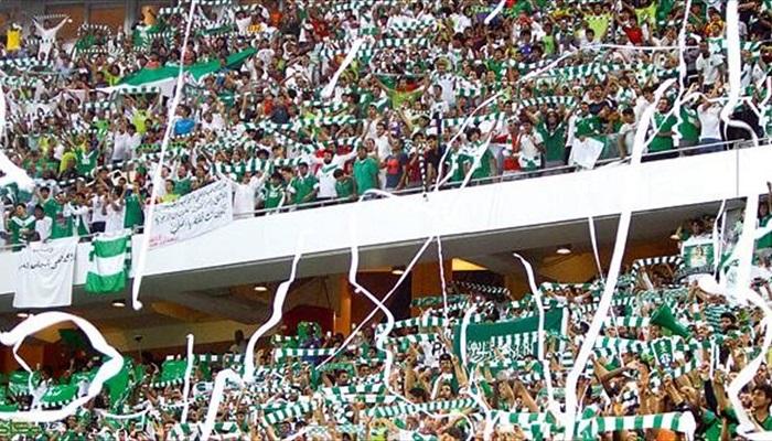 مساندة الجماهير السعودية لمصر تجتاح