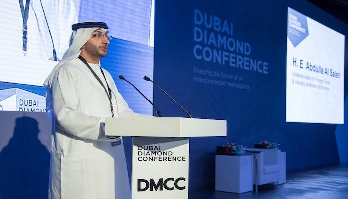 عبد الله آل صالح وكيل وزارة الاقتصاد لشؤون التجارة الخارجية والصناعة بالإمارات