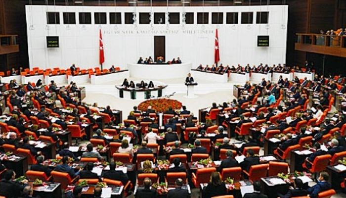 تركيا.. منع 275 نائبا بالحزب الحاكم من الظهور على شاشات التلفاز