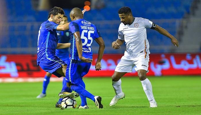 الشباب يواصل غيابه عن الانتصارات مع كارينيو بتعادله مع الفتح