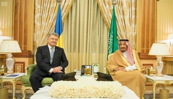 خادم الحرمين الشريفين يعقد جلسة مباحثات مع رئيس أوكرانيا