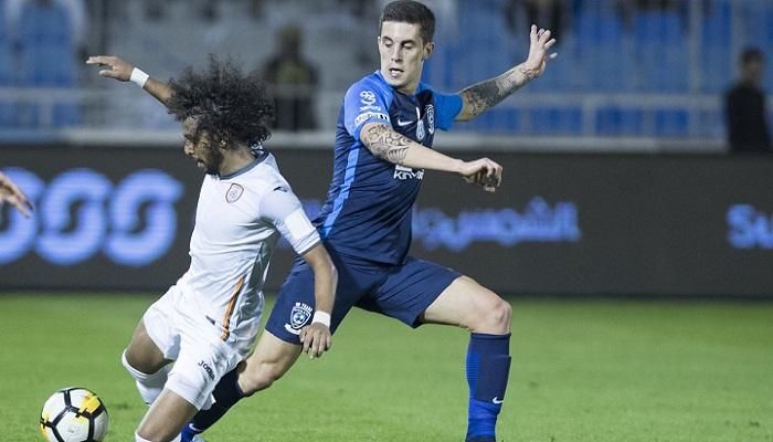 شاهد.. الشباب يسجل في الهلال بهدف مثير للجدل